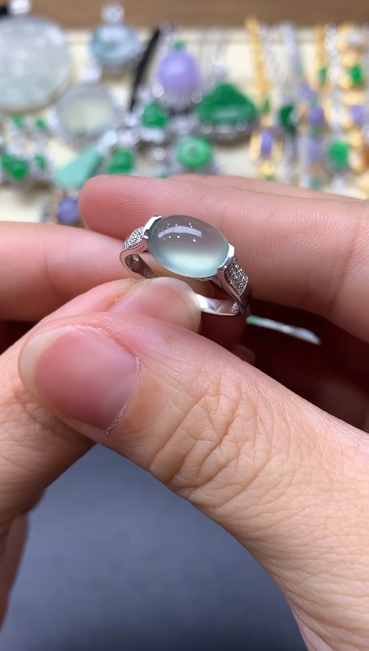 18K金镶嵌戒指翡翠239-中国好珍宝