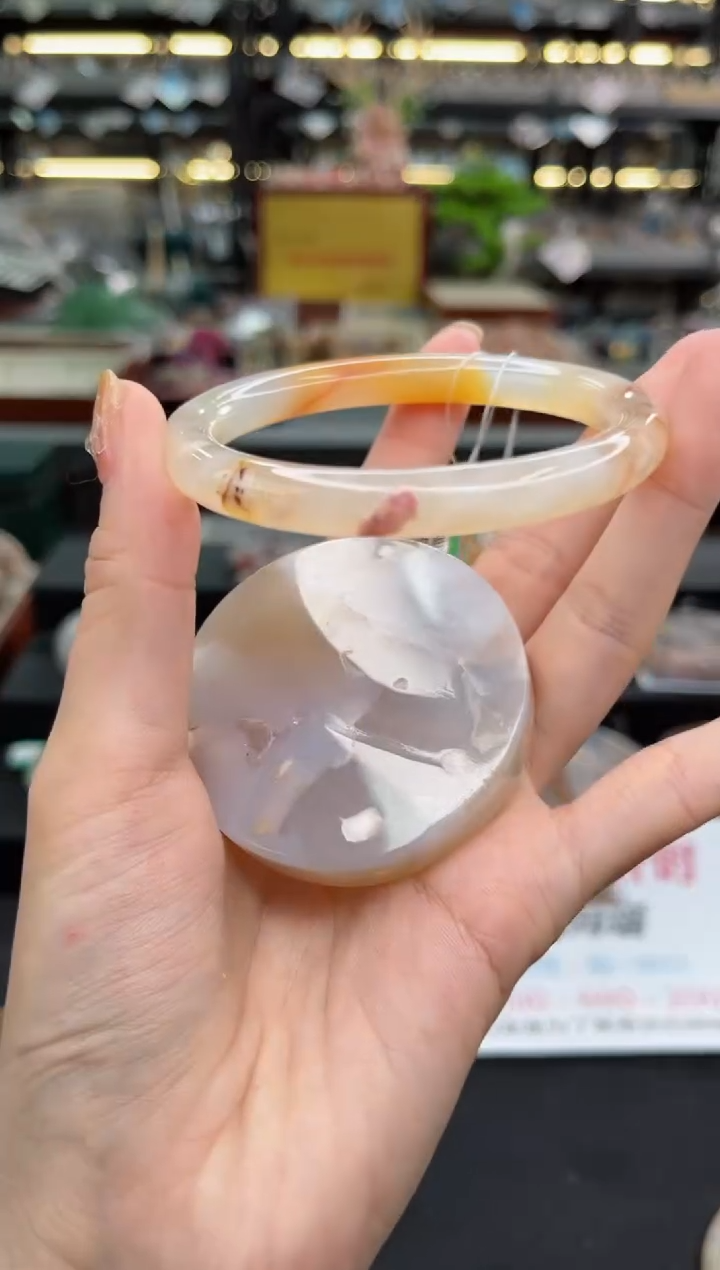 【闪购商品】石英质玉手镯未镶嵌59圈口（赠品镯心）3507894