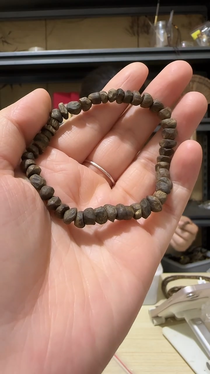 香料23号棋楠树丁手串