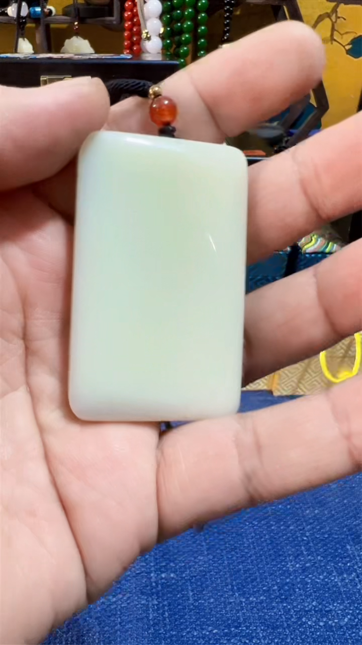 和田玉未镶嵌挂件和田 羊油无事牌(飞铃文玩)