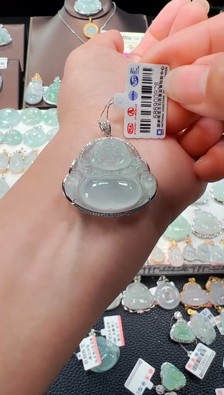 【闪购商品】翡翠吊坠(不含链)18K金镶嵌佛公吊坠928