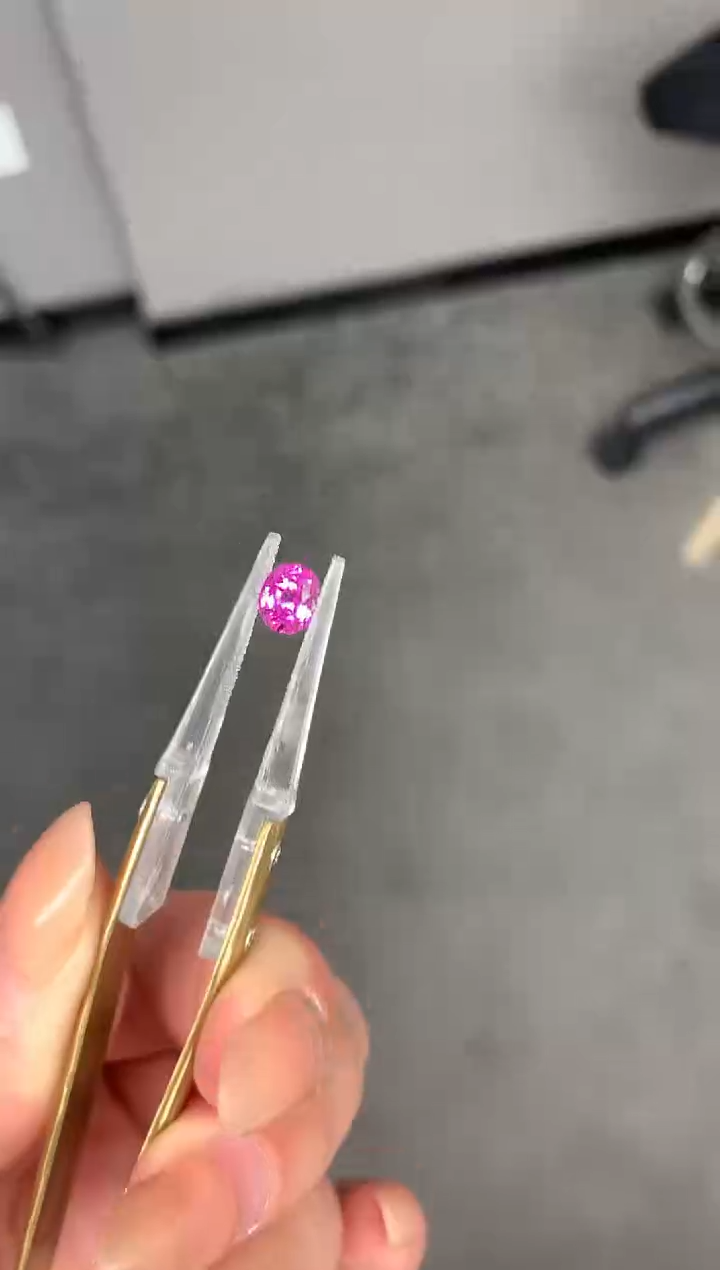 【闪购商品】彩色蓝宝石裸石未镶嵌1.5ct紫蓝宝