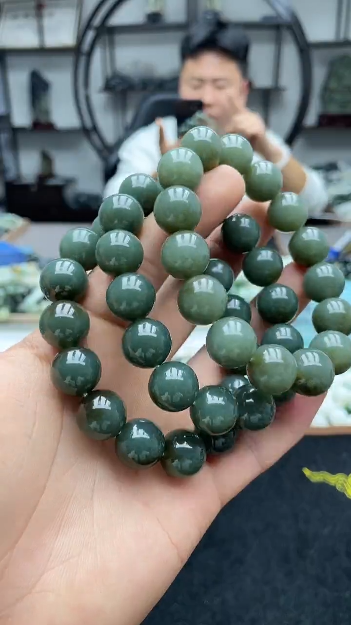 未镶嵌手串和田玉新疆且末浅蓝微糖14圆珠拍一发一，多样性发货