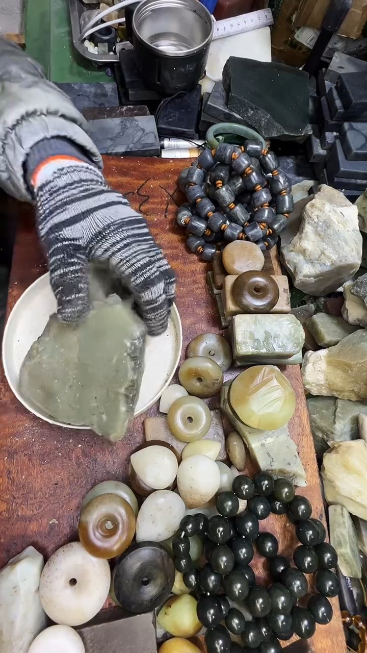 未镶嵌和田玉珠宝半成品1