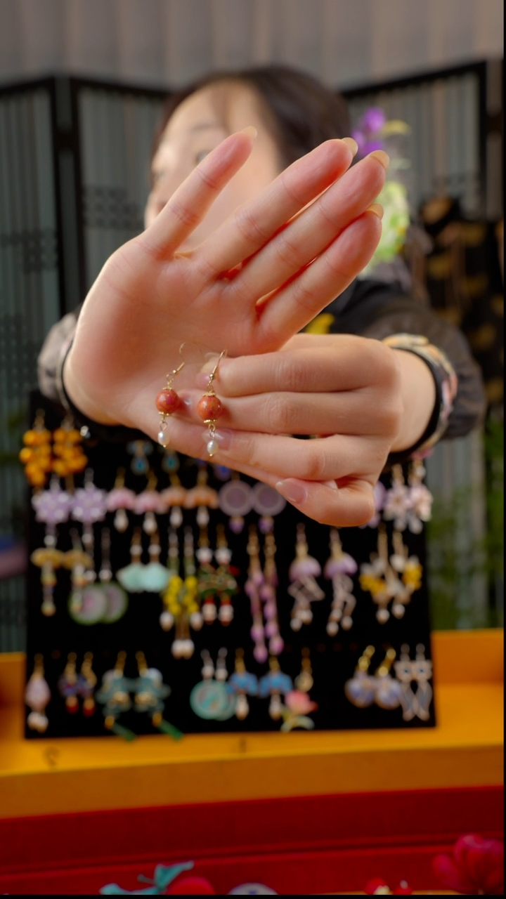 刺绣非遗苏绒花手工饰品