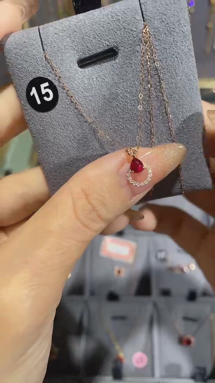 【闪购商品】红宝石颈饰18K金镶嵌项链