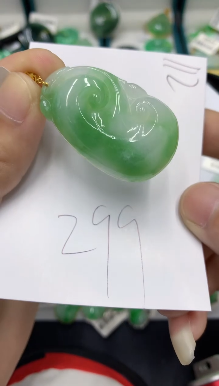 【闪购商品】翡翠颈饰18K金镶嵌翡翠