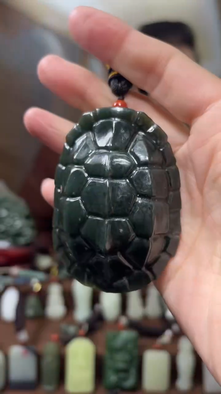 颈饰未镶嵌和田玉·