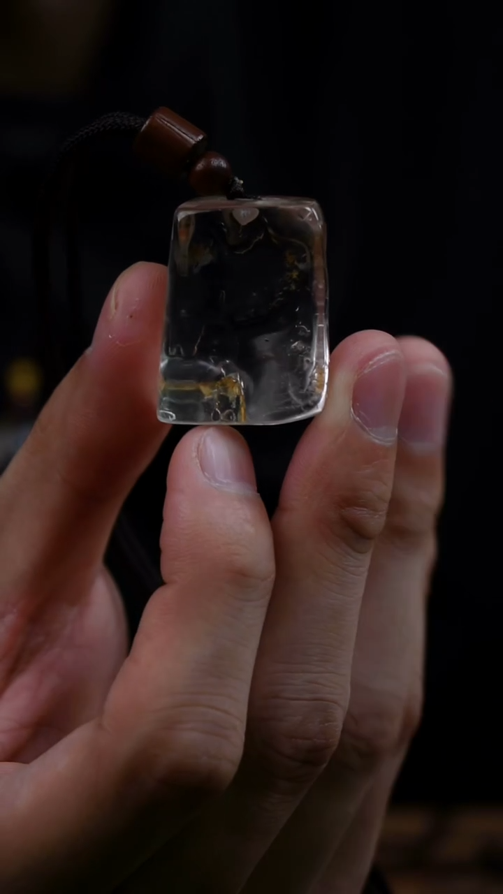 吊坠(赠链)未镶嵌水晶水晶