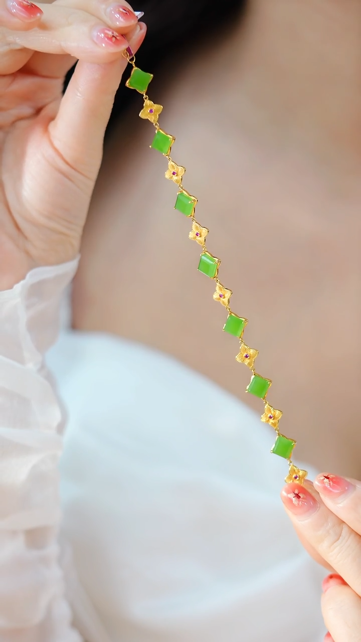 18K金镶嵌手链和田玉苹果绿棱形手链HNZ10261