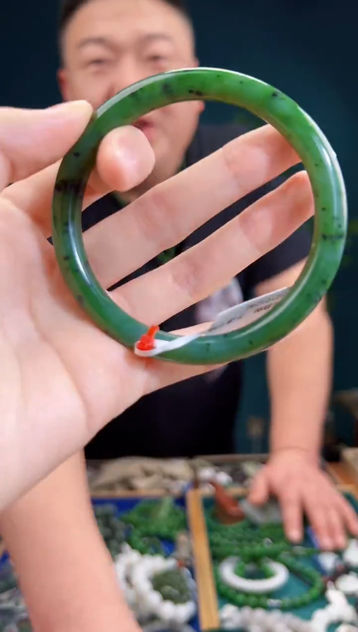 未镶嵌手镯和田玉一物一证 拍一单发一个61