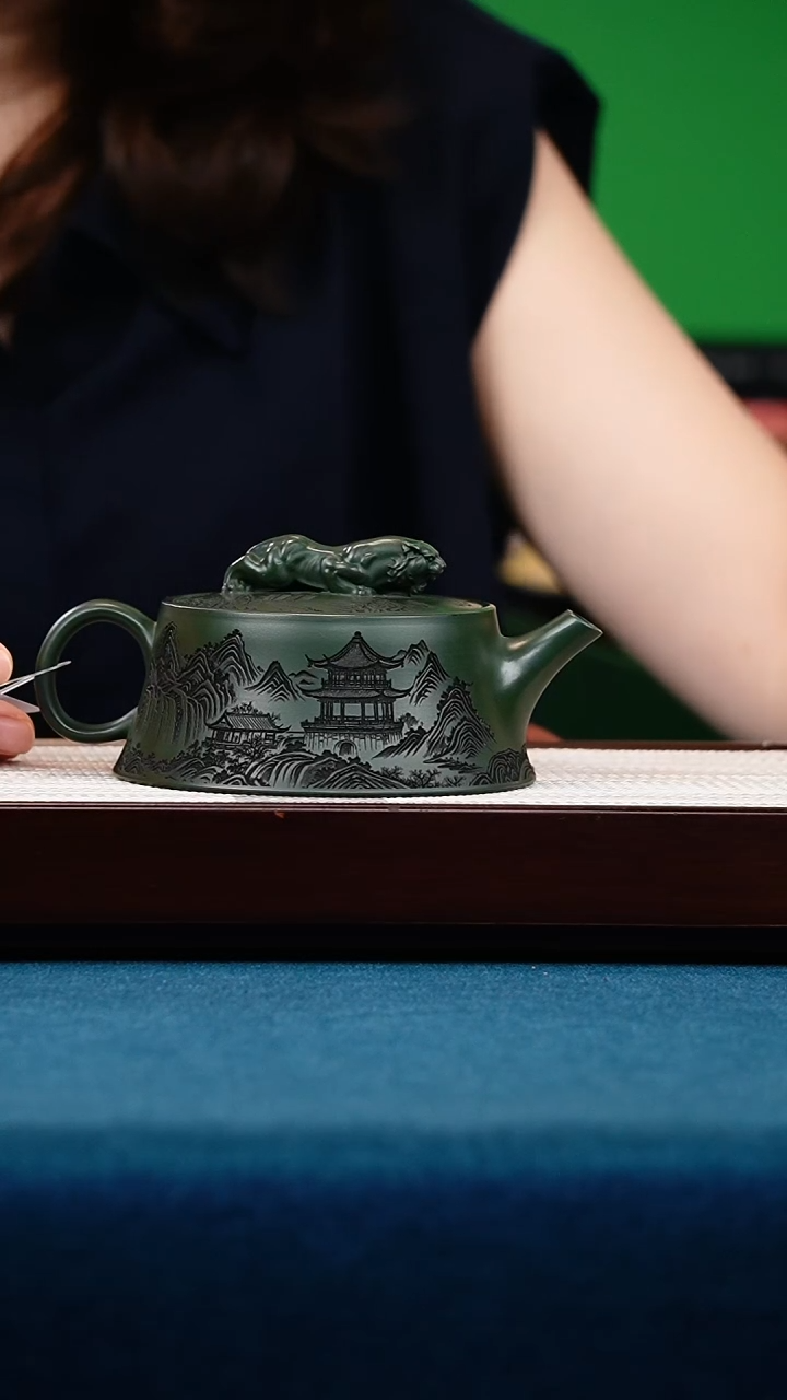 茶壶紫砂绿泥卧虎藏龙
