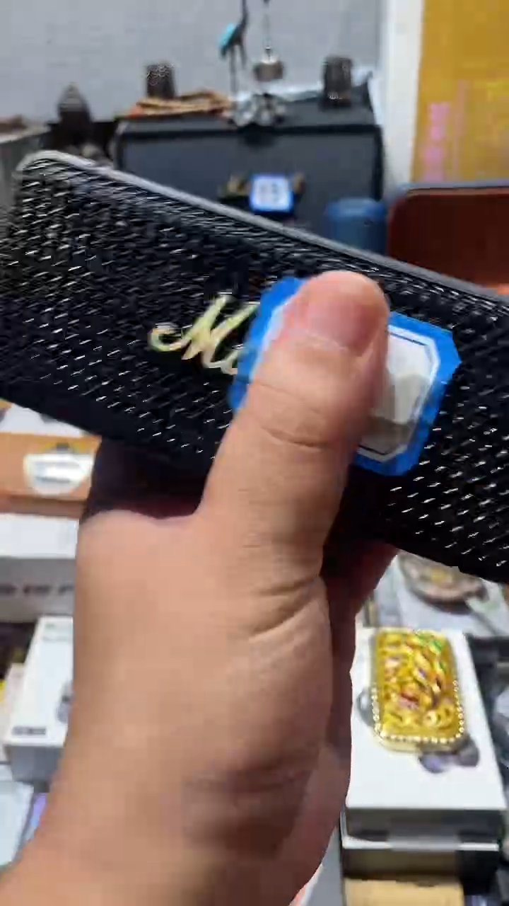 瓷片闪购商品 如图所示