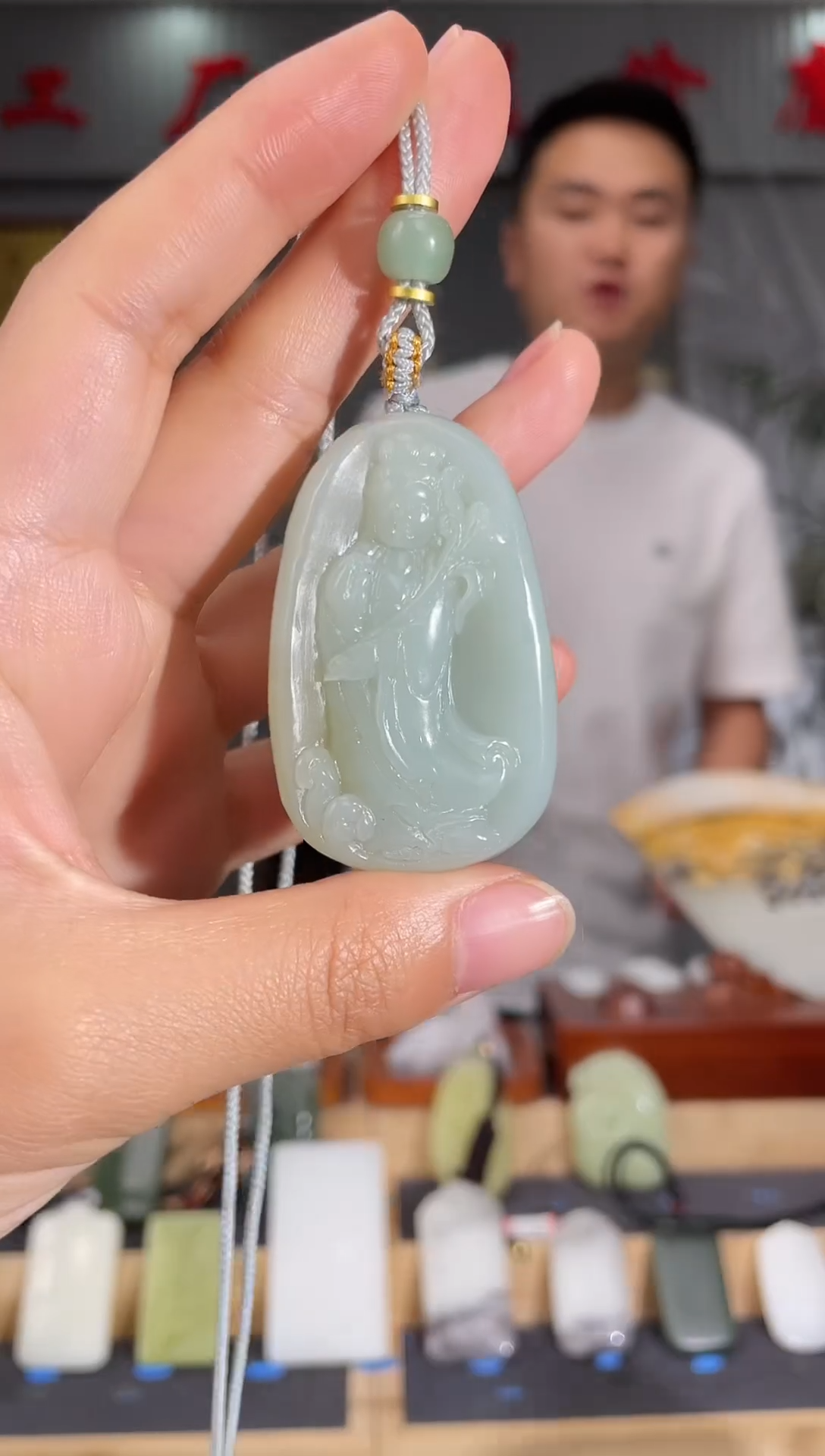 和田玉未镶嵌颈饰1