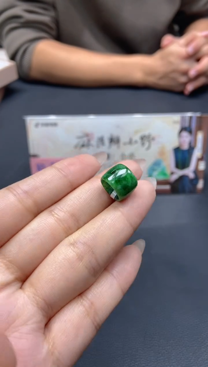 【闪购商品】翡翠颈饰未镶嵌天然翡翠A货09