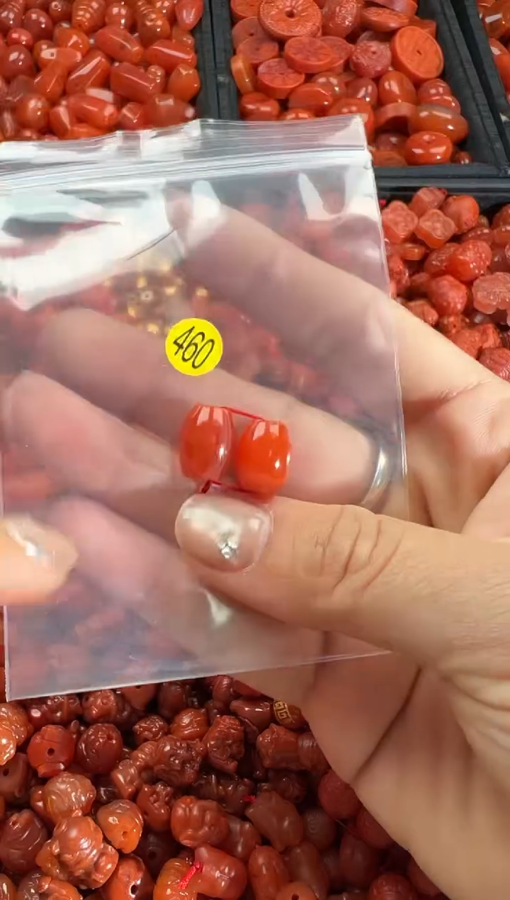 【闪购商品】南红玛瑙颈饰未镶嵌1