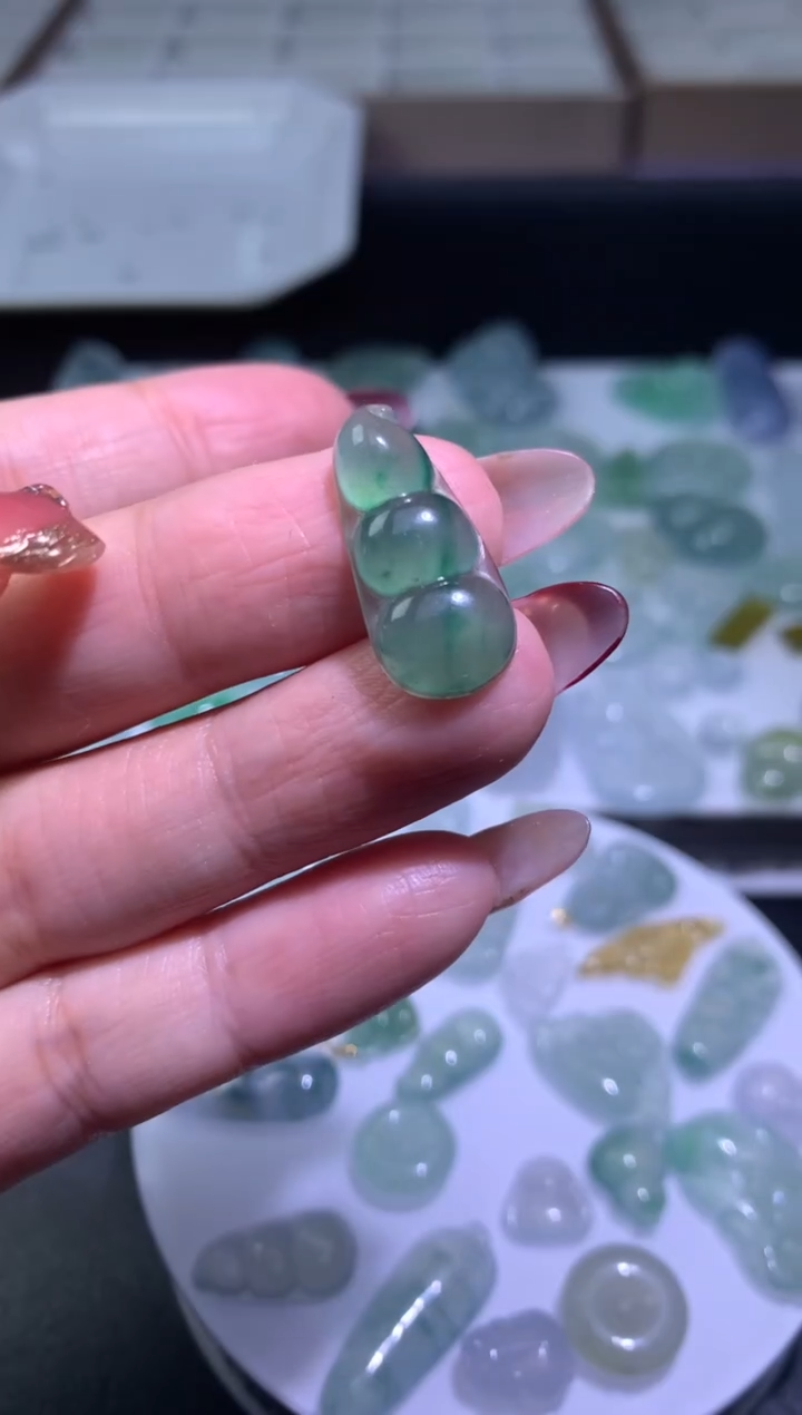 【闪购商品】定制翡翠未镶嵌毛货