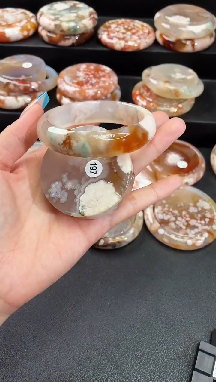 手镯玛瑙/玉髓未镶嵌石英质玉57圈56/57带(赠送镯心)
