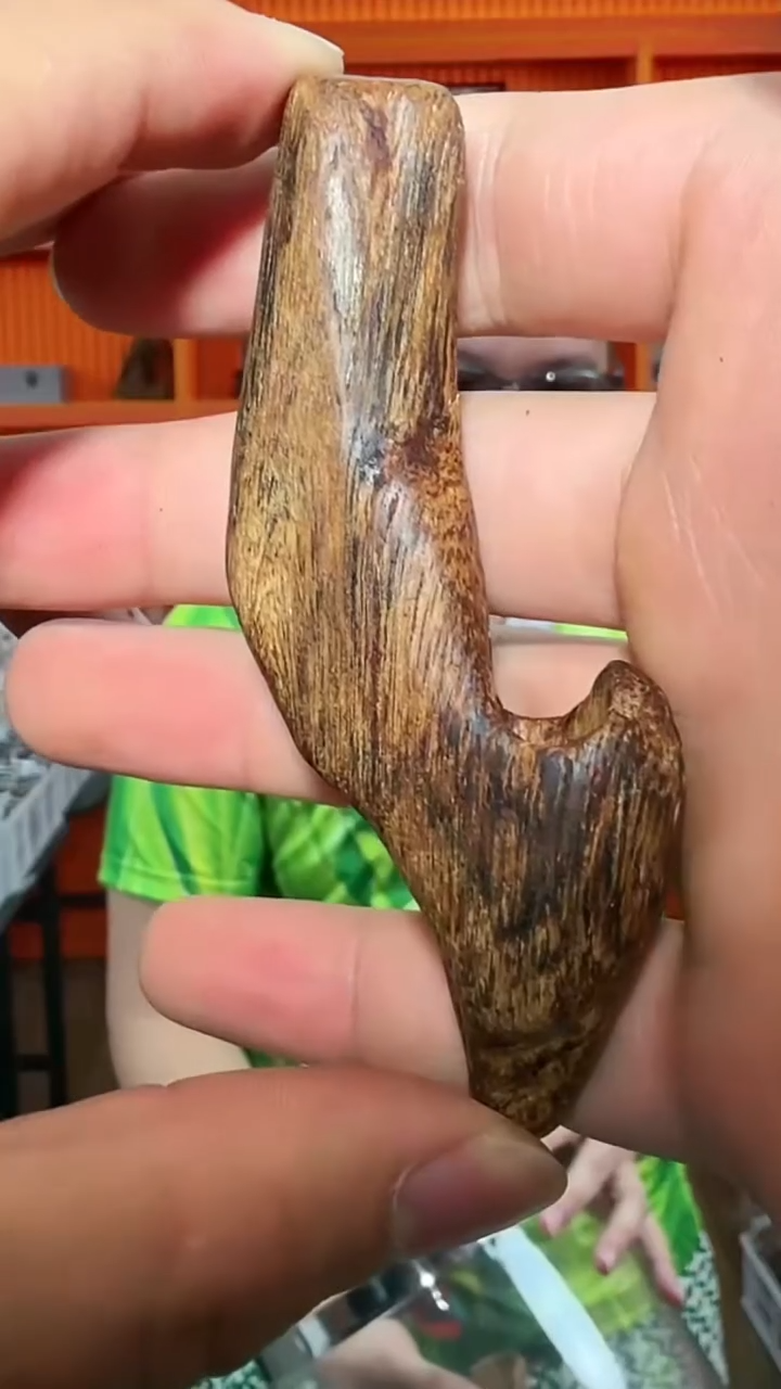 沉香手把件356号多样性发一