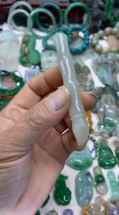 【闪购商品】5直播间的实时画面