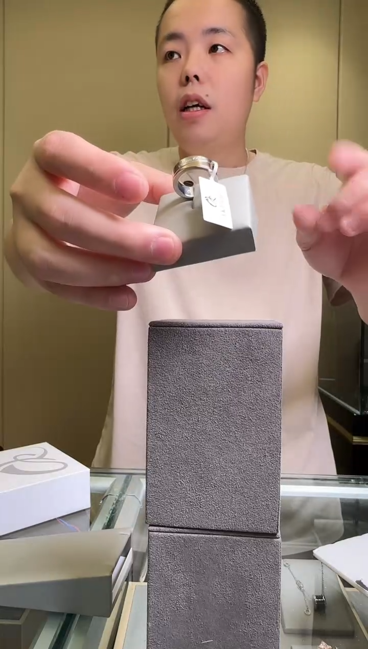 钛钢无钛钢无CK 戒指 10码