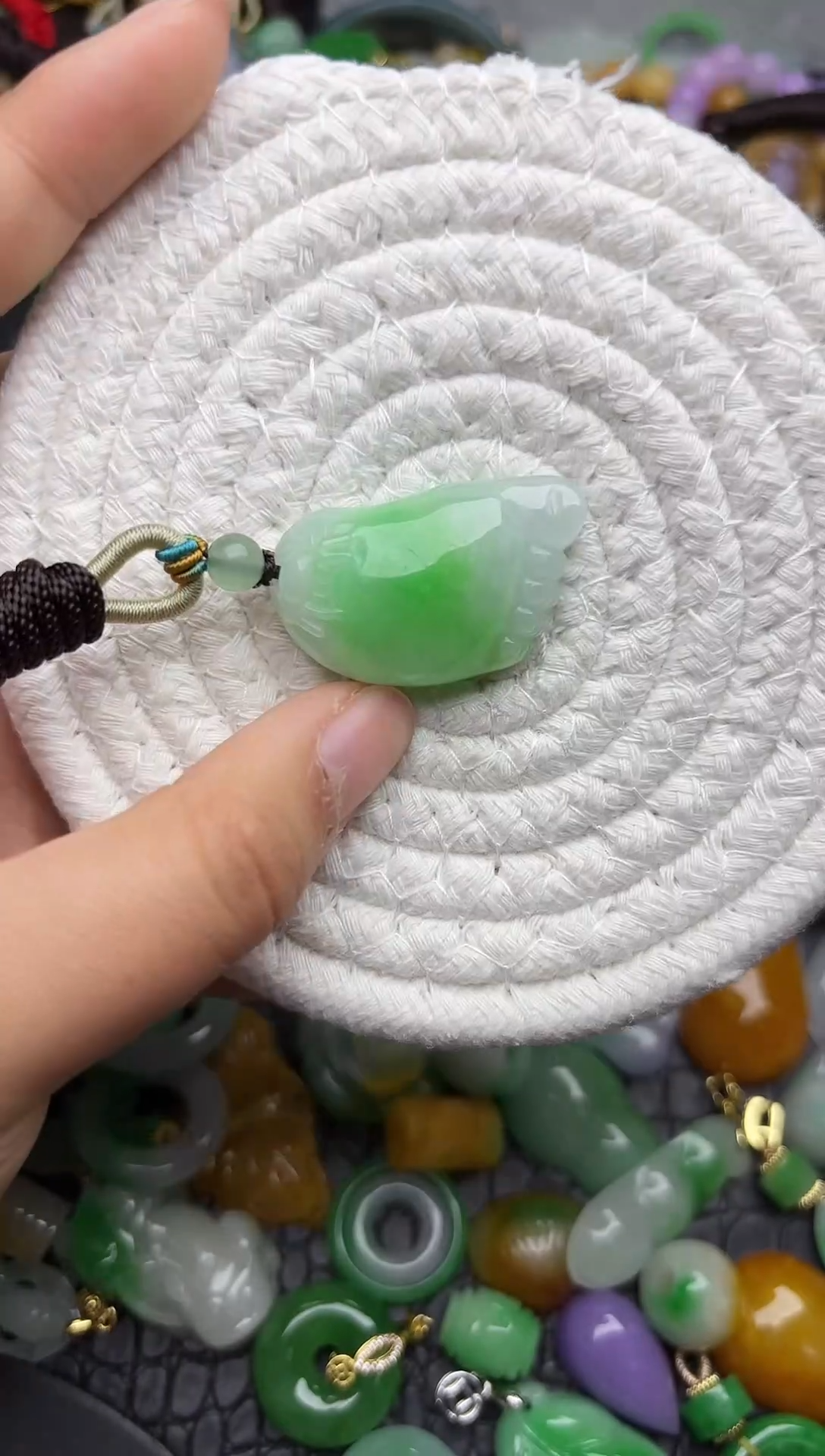 颈饰未镶嵌翡翠缅甸翡翠吊坠