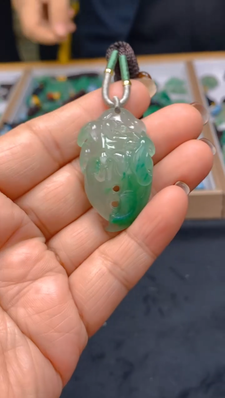 【闪购商品】石英质玉颈饰未镶嵌冰美人非洲翠023
