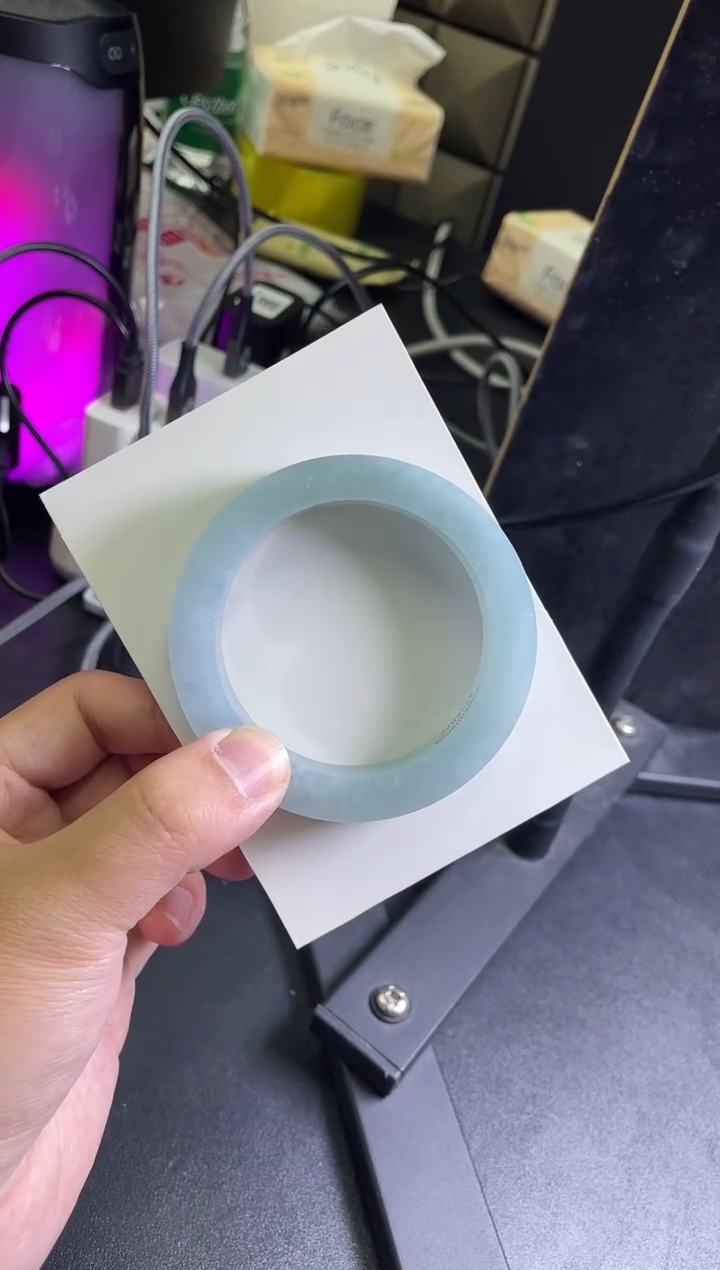 未镶嵌手镯定制翡翠爱**酱定制