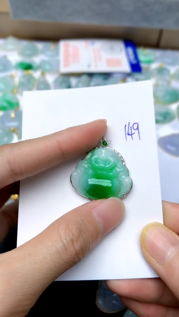 【闪购商品】翡翠颈饰18K金镶嵌149天然A货翡翠