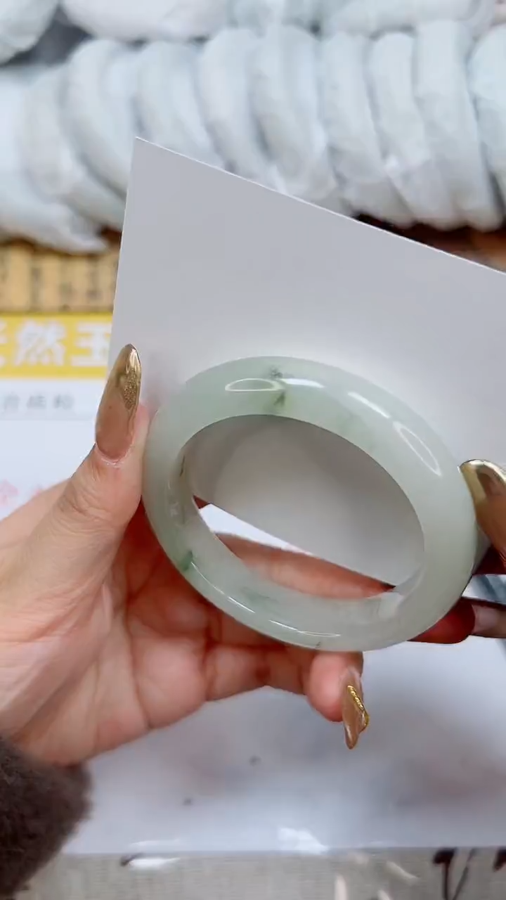 【闪购商品】石英质玉手镯未镶嵌K118-52.1