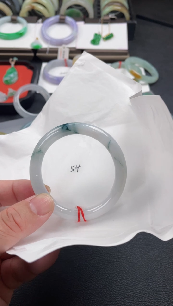 【闪购商品】翡翠手镯未镶嵌54圈口