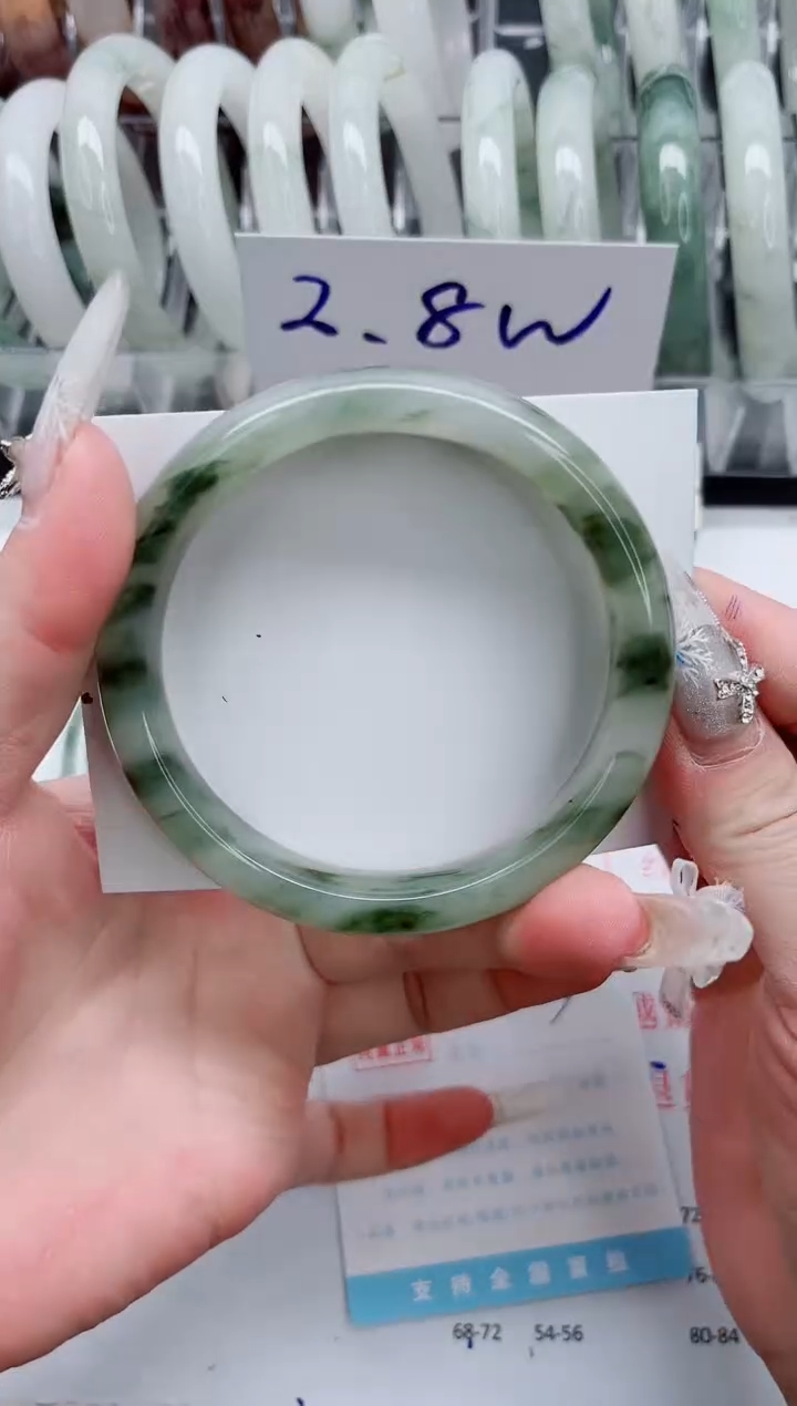 【闪购商品】石英质玉手镯未镶嵌A120-62.3