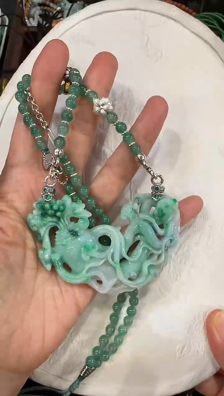 颈饰未镶嵌翡翠国风