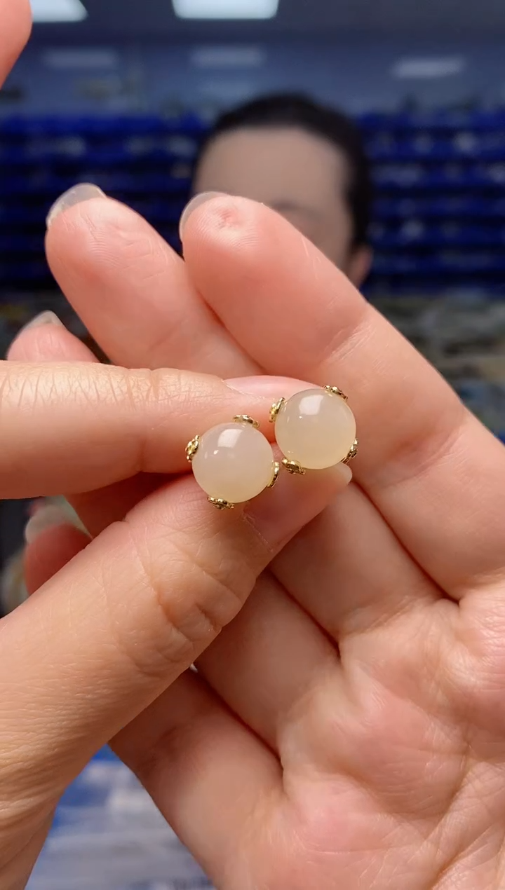 【闪购商品】和田玉耳饰18K金镶嵌   EZ3064