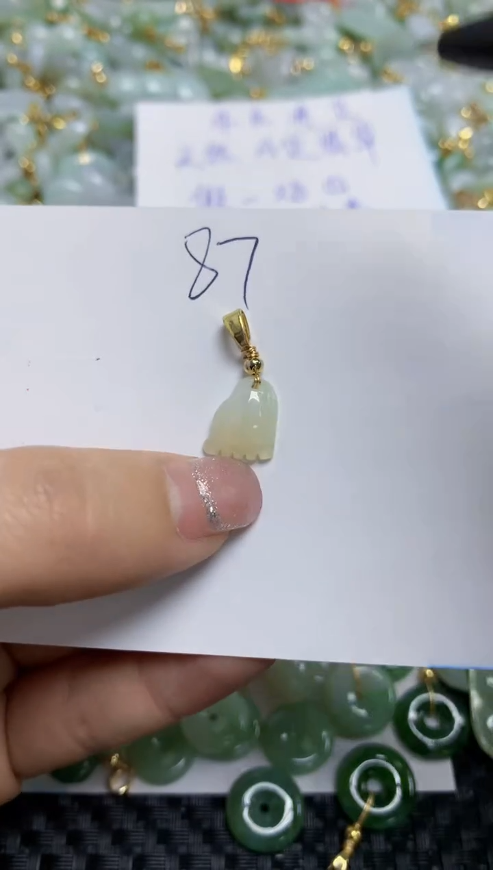 【闪购商品】翡翠颈饰合金天然A货翡翠