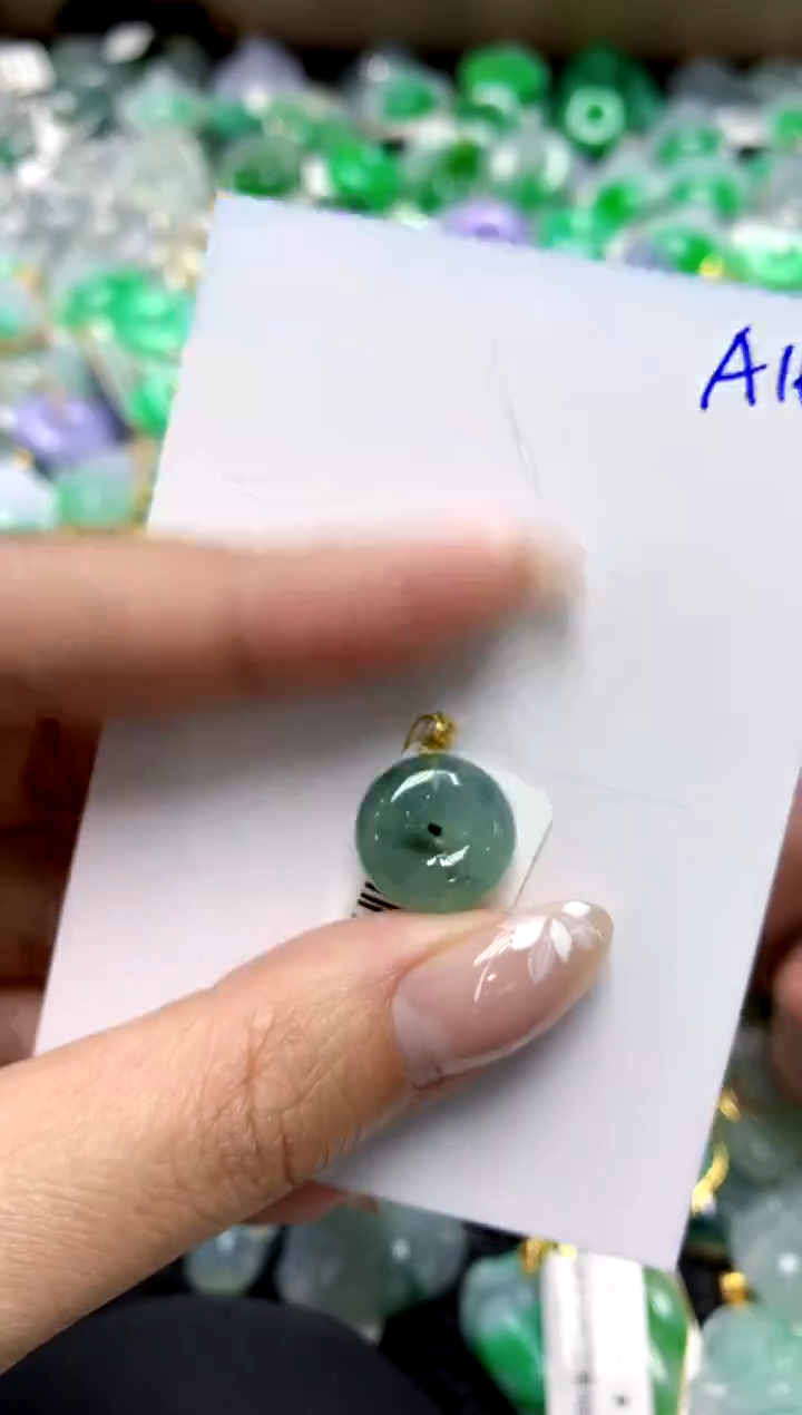 【闪购商品】翡翠颈饰18K金镶嵌1111111111111