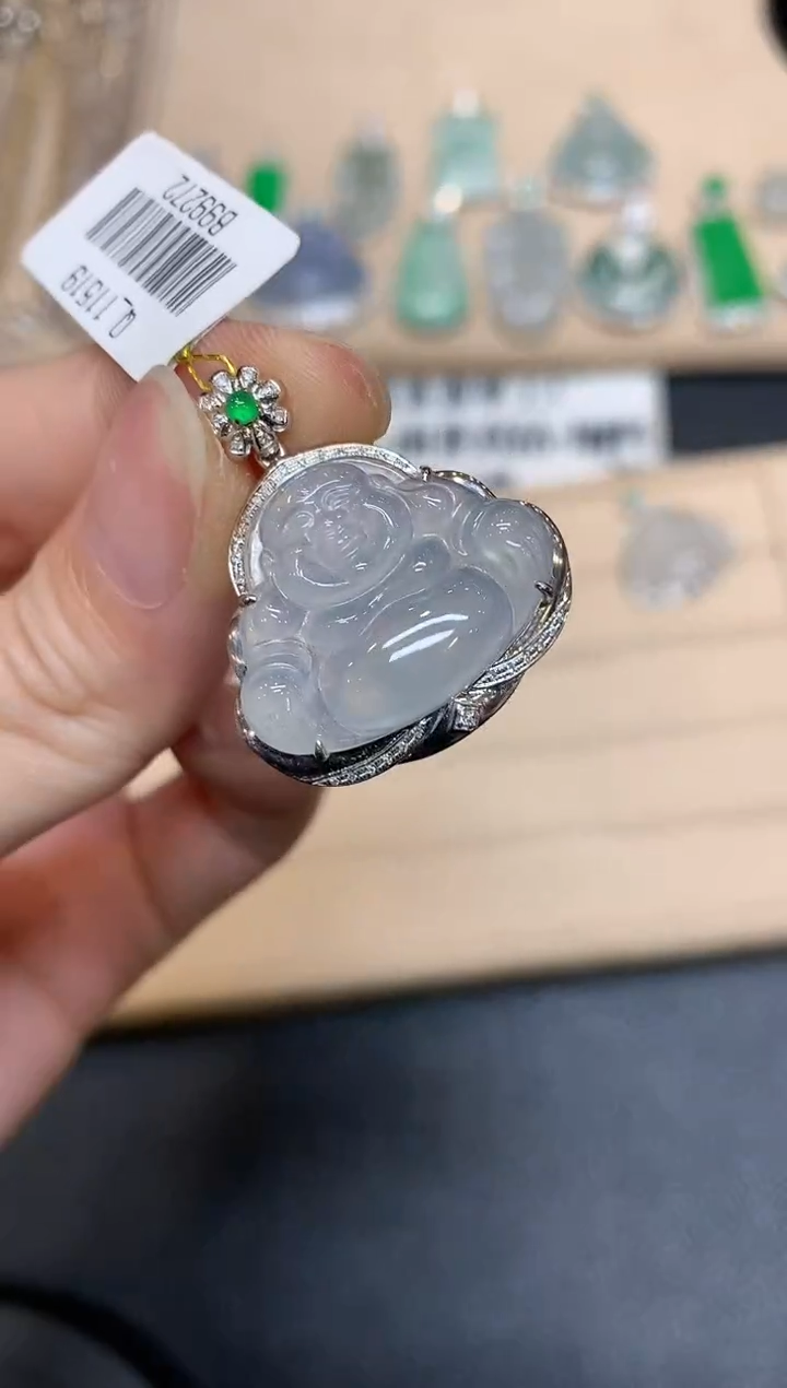 【闪购商品】翡翠颈饰18K金镶嵌佛公【无服务费】多样性发其一