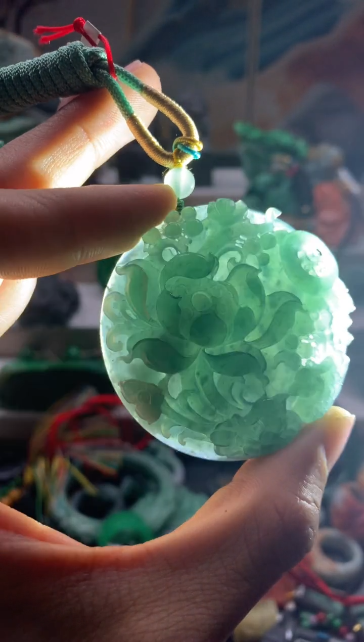 颈饰未镶嵌翡翠天然A货翡翠