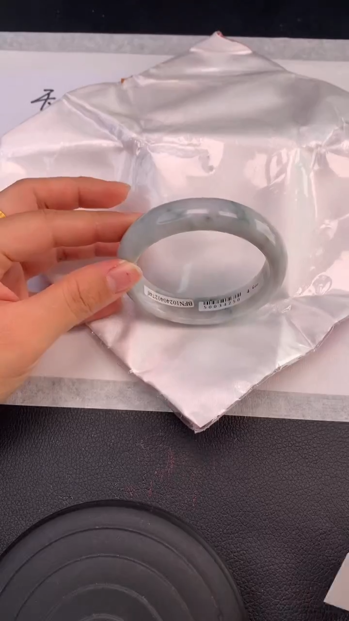 【闪购商品】翡翠手镯未镶嵌天然缅甸A货翡翠手镯