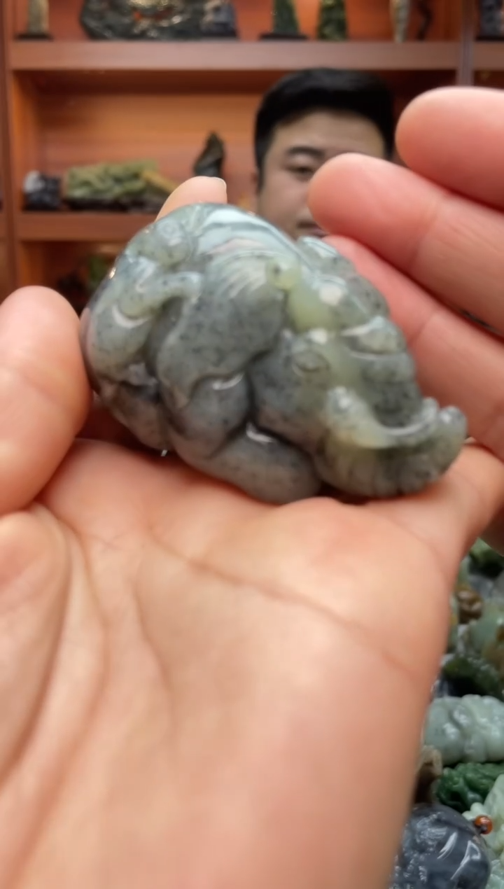 未镶嵌和田玉把件1