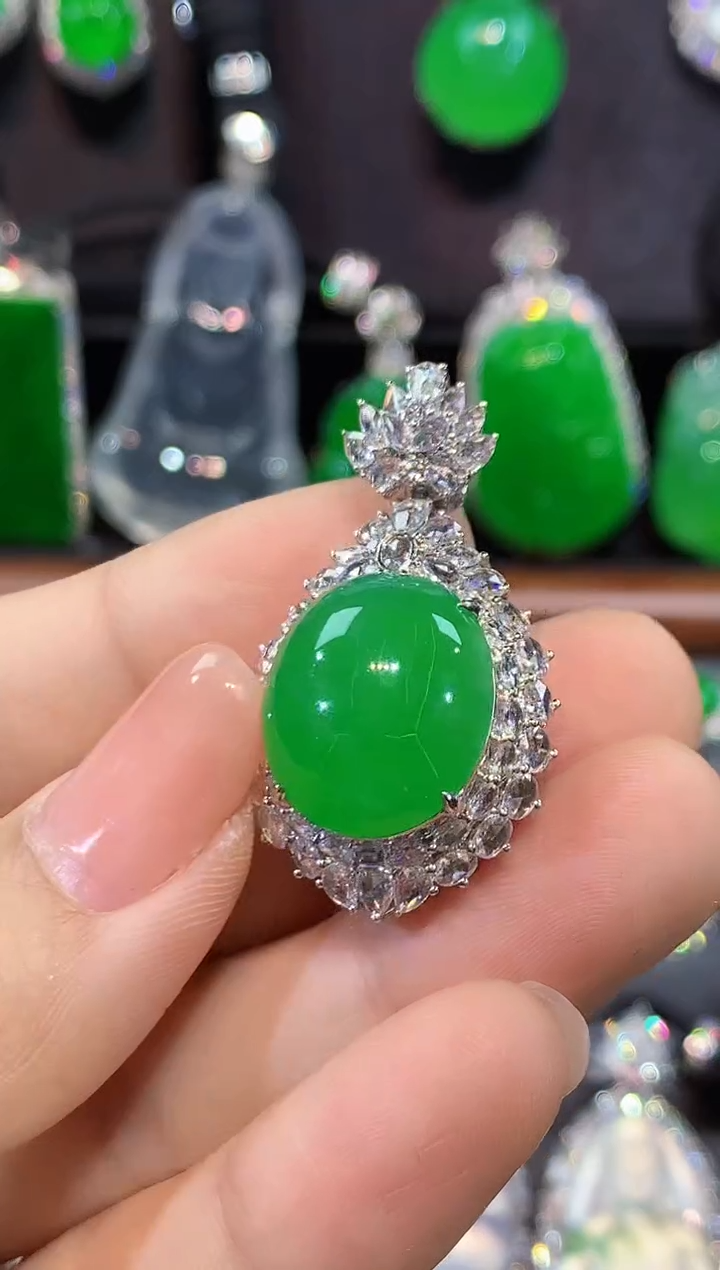 吊坠(不含链)18K金镶嵌翡翠吊坠