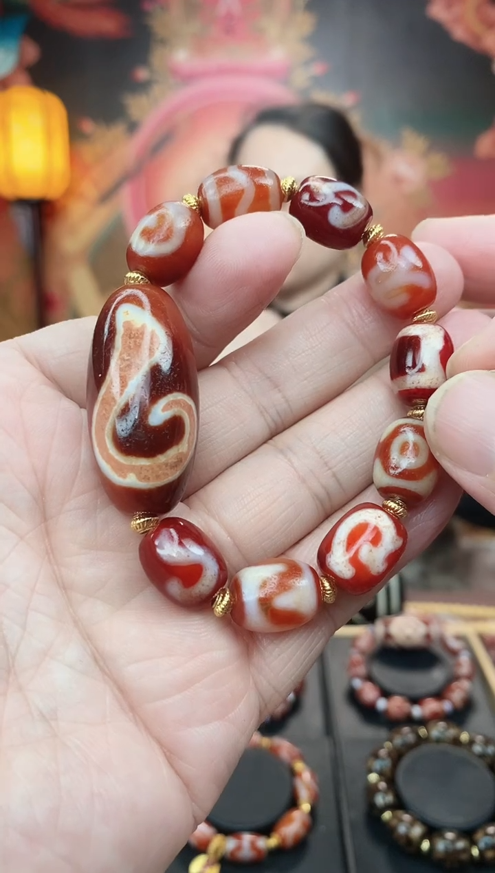 【闪购商品】玛瑙/玉髓手串未镶嵌如意法螺手串