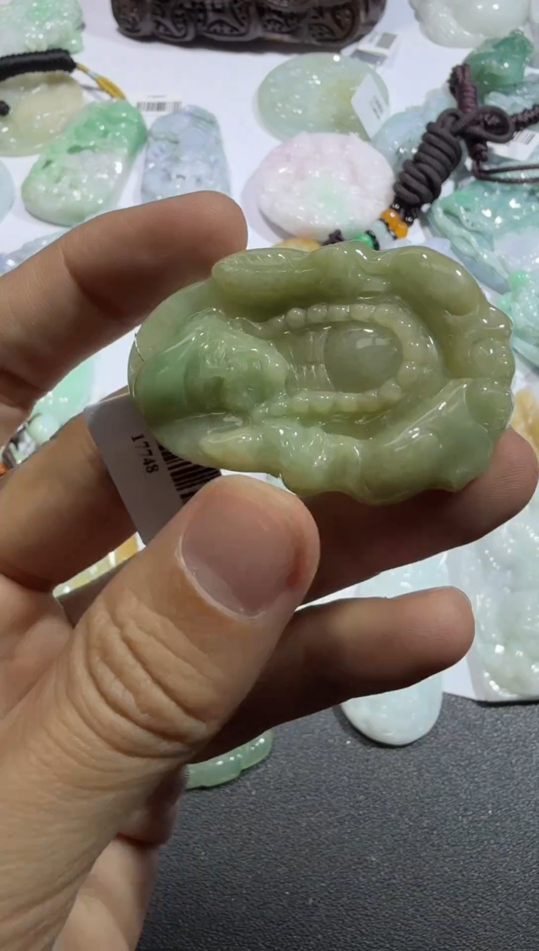 【闪购商品】翡翠颈饰未镶嵌00009680