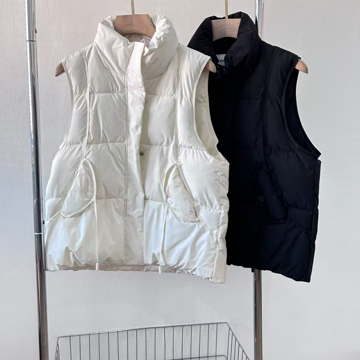 唐唐原单2色冬款马甲  预