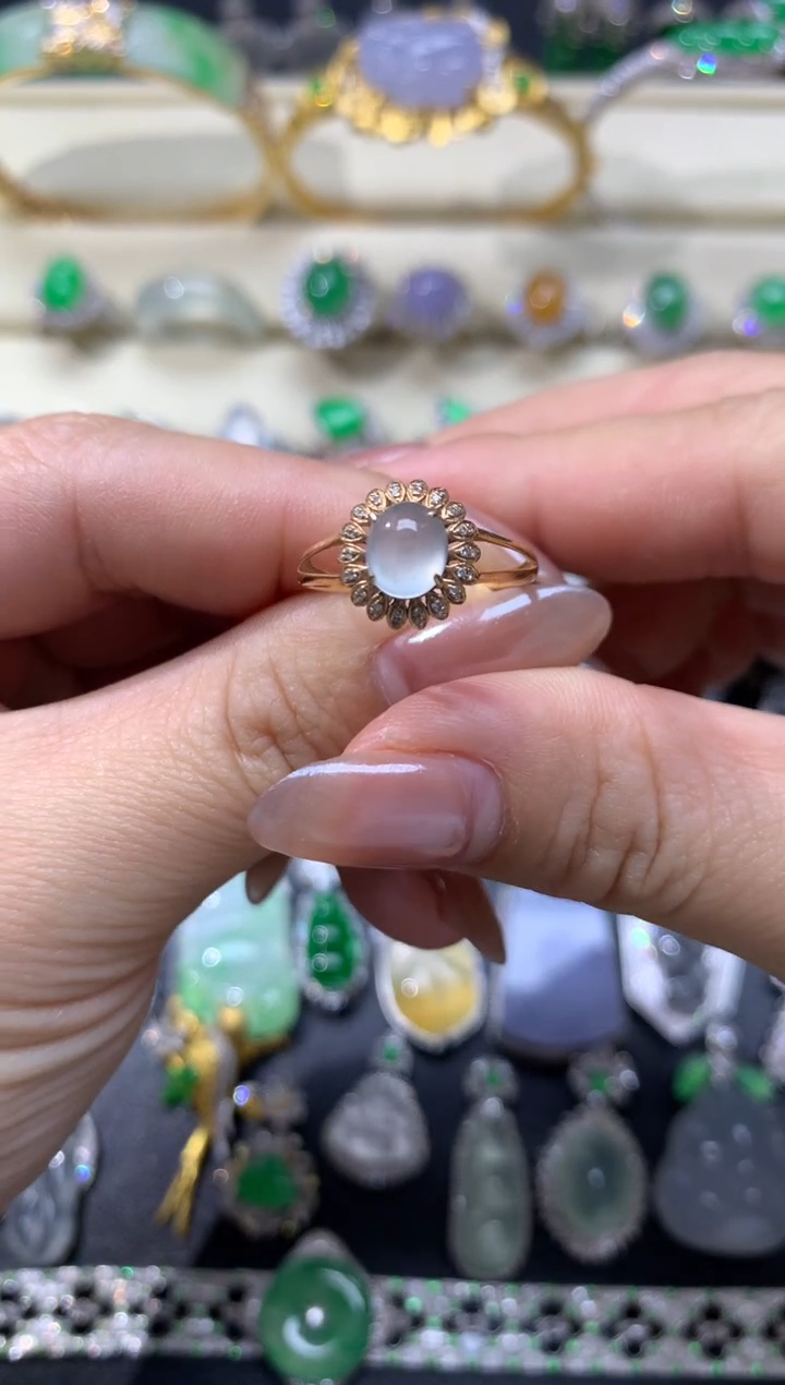 【闪购商品】翡翠颈饰18K金镶嵌戒指