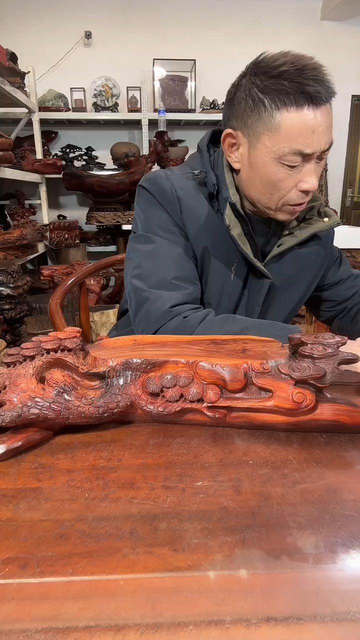 木海****）红木随形创意底座yyds