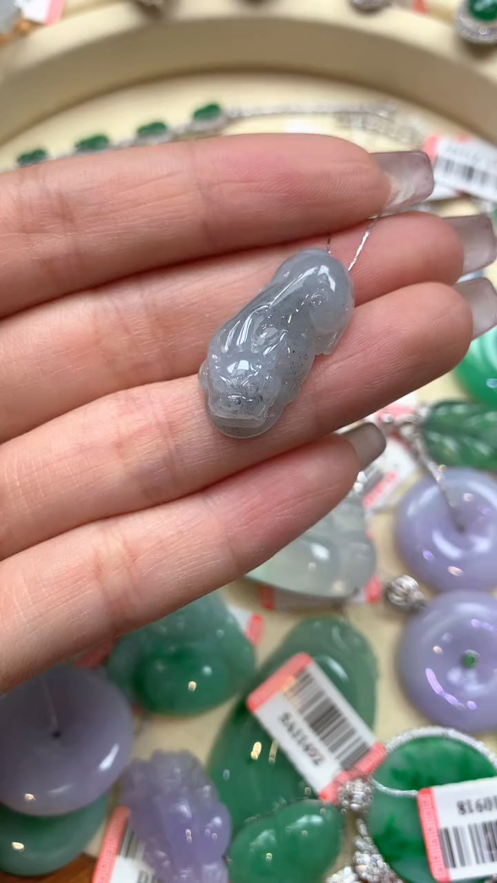 【闪购商品】翡翠吊坠(不含链)未镶嵌天然缅甸A货有棉正常没运费险