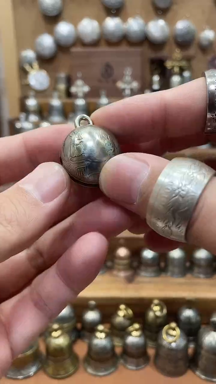 利比里亚鼠圆铃铛微瑕