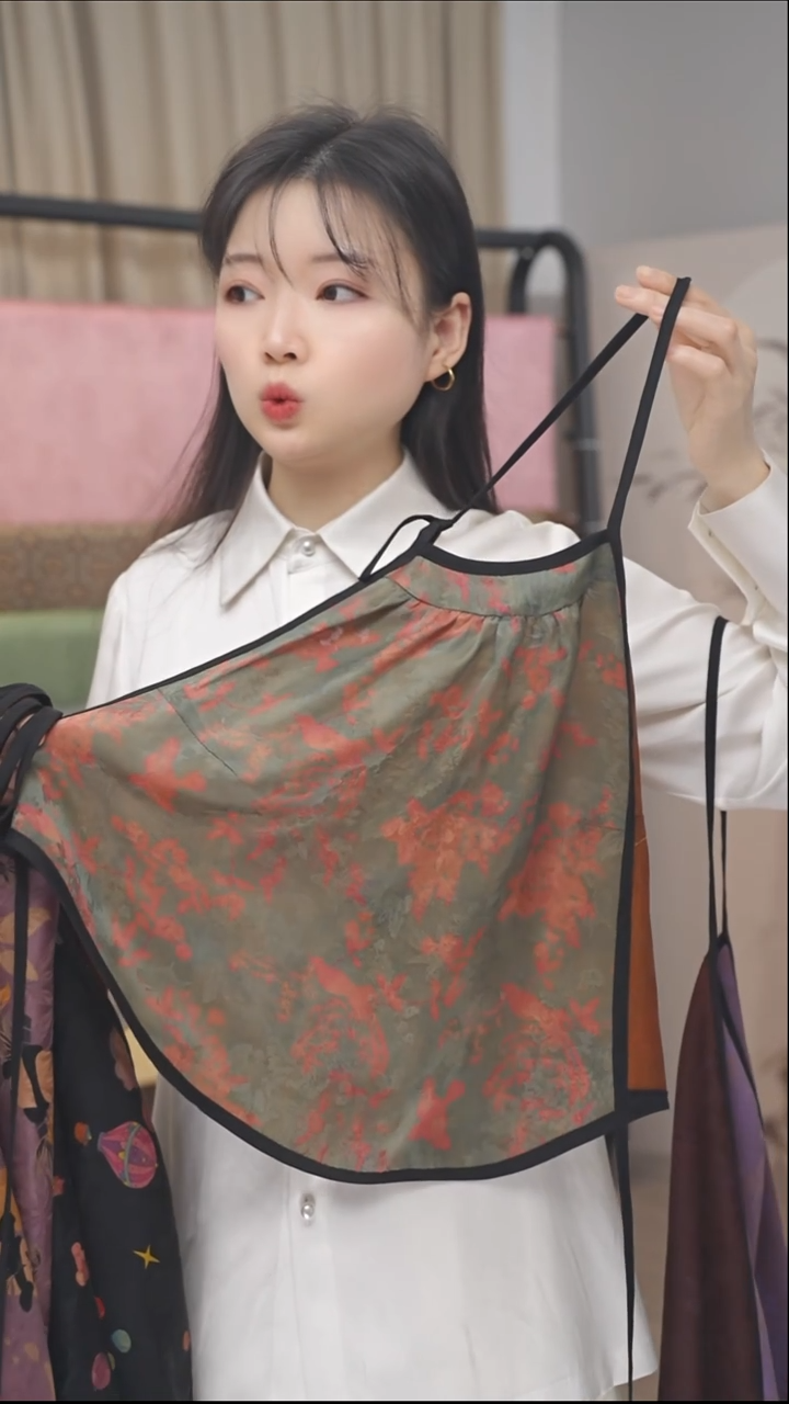 ?****?香云纱肚兜*1