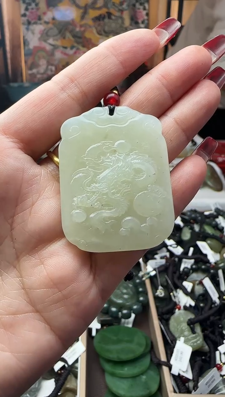 颈饰未镶嵌和田玉和田玉吊坠96